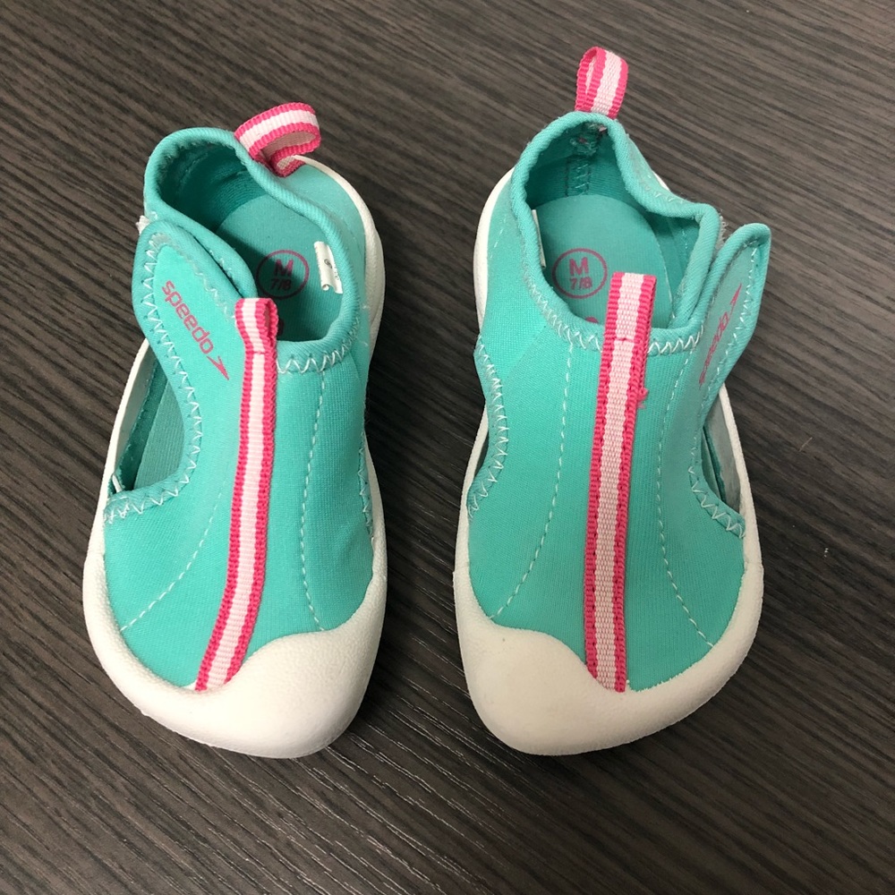 Toddler Girl Speedo Water Shoes Size M 7/8